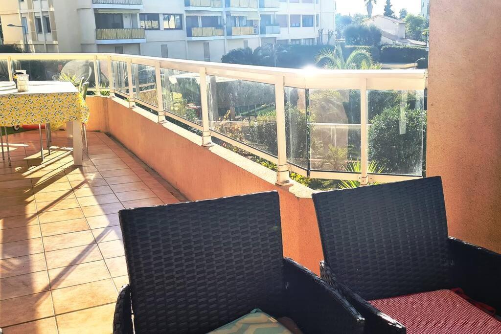 Appartement Vue Mer Sur Les Hauteurs De Nizza Exterior foto